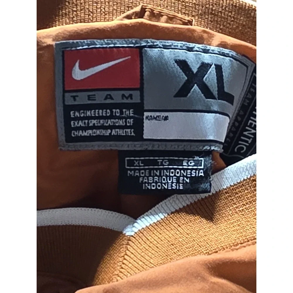 Vintage Nike Texas Longhorns Jacket XL Center Swoosh V-Neck Nylon‎ Pullover A8
